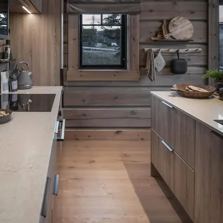 Skjonnhet - Luxury Ski-in & Ski-out Chalet *